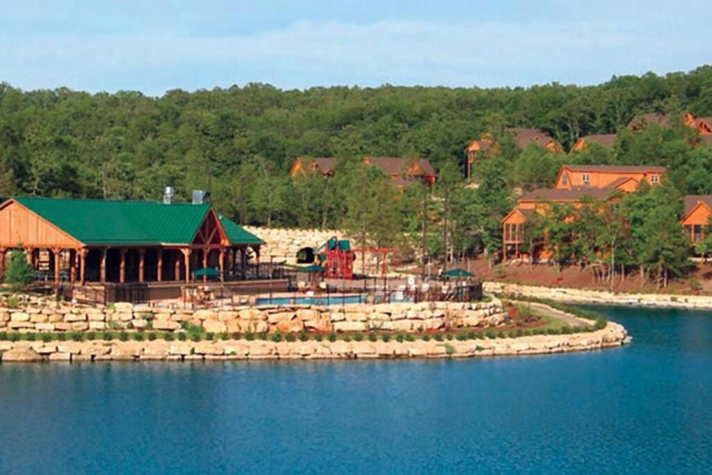Couples Condo Retreat Overlooking Golf Course ブランソン・ウェスト エクステリア 写真
