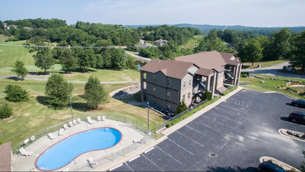 Couples Condo Retreat Overlooking Golf Course ブランソン・ウェスト エクステリア 写真